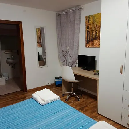 אורחן Le Camille Ristorante Pizzeria &