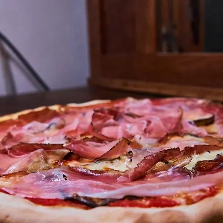 Le Camille Ristorante Pizzeria & Адриа