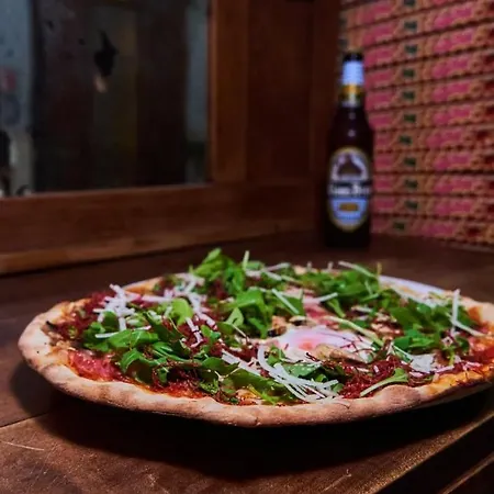 Le Camille Ristorante Pizzeria & אורחן